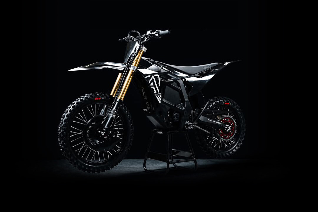 Altis Omega Electric Dirt Bike for Racing 144V 60KW 80MPH+