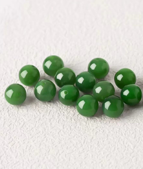 Natural Hetian jade bracelet for women, natural jasper spinach green bracelet, a niche, exquisite and light luxury jasper loose beads