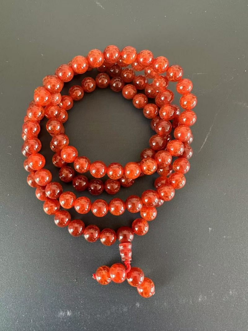 Wholesale of Natural Agate Tibetan-Style Red-Skinned Old Material Dragon Scale & Phoenix Blood Dzi Beads - 108-Bead Bracelets, Bodhi Accessories and Loose Beads in Bulk