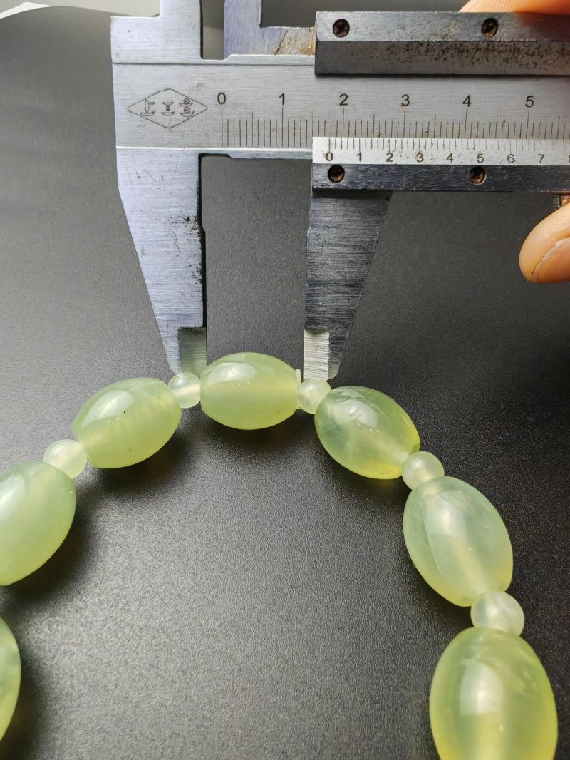 Natural Xiuyan jade bracelet for both men and women, made of ice-transparent material, in good condition, size 14×18, DIY bracelet jewelry, beaded