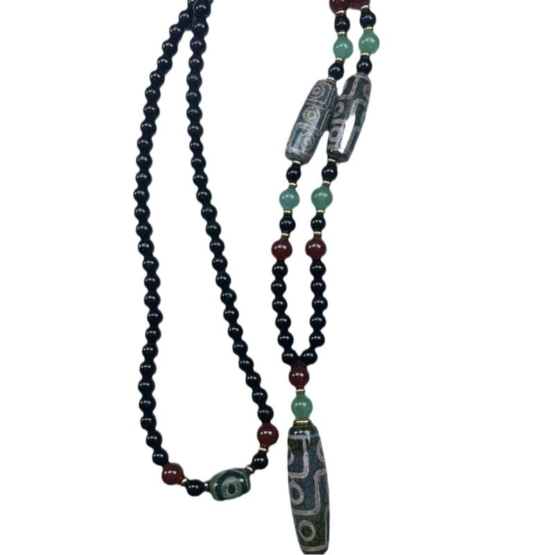 Wholesale of natural agate, Tibetan-style green ghost calcified nine-eyed sweater chain, Bodhi base bead, sky bead pendant