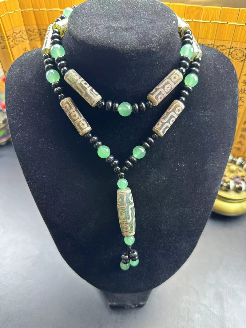 Wholesale of natural agate, Tibetan-style green ghost sweater chain bottom beads, nine-eyed sky beads pendant, Bodhi Chinese style