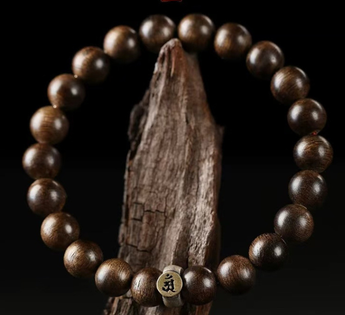 Natural agarwood bracelet, Snake Year zodiac year zodiac Buddha 925 silver Buddha bead Sandalwood bracelet
