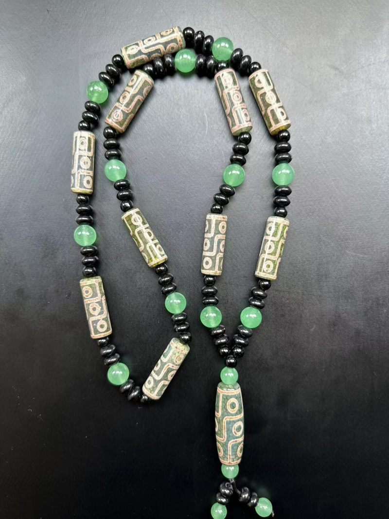 Wholesale of natural agate, Tibetan-style green ghost sweater chain bottom beads, nine-eyed sky beads pendant, Bodhi Chinese style
