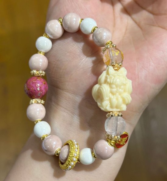 Incense ash porcelain nine-tailed fox bracelet strung with powder porcelain natural crystal Little Phoenix Nine Love Best friend bracelet