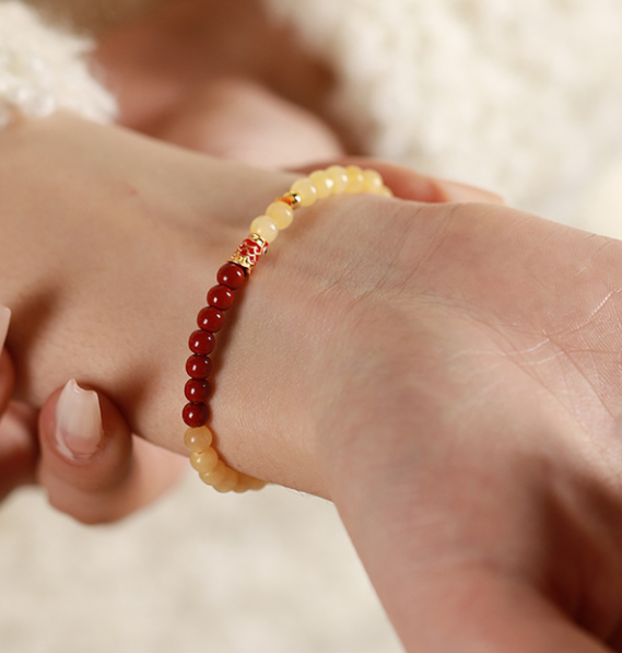 Wholesale of 4mm fine Jingtai blue koi and yellow jade bracelet, second-generation purple gold sand amber female koi ashore bracelet