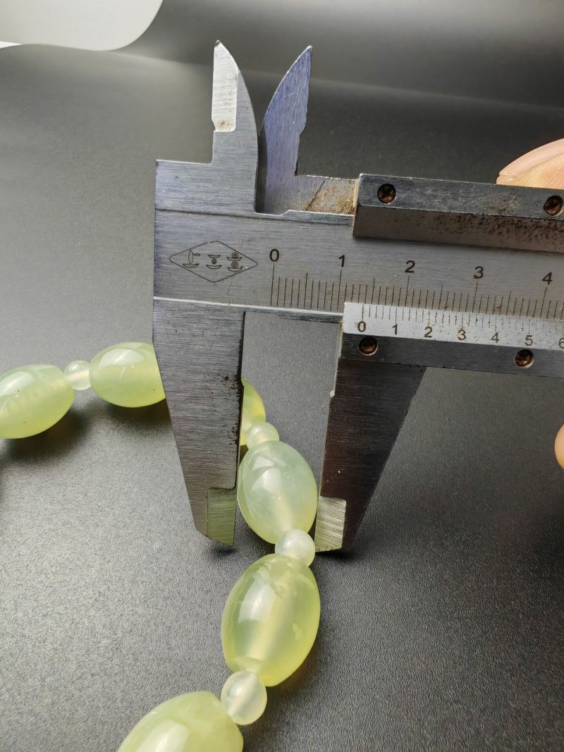 Natural Xiuyan jade bracelet for both men and women, made of ice-transparent material, in good condition, size 14×18, DIY bracelet jewelry, beaded