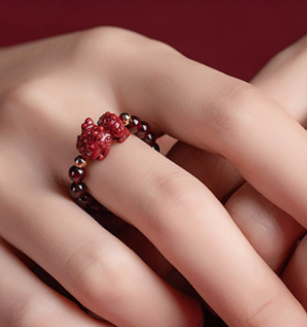 Original cinnabar bead ring, garnet index finger gold, PI Xiu ring tail, niche design ring, ancient style
