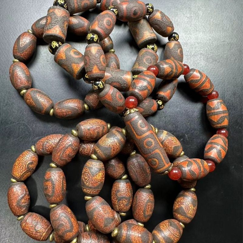 Wholesale of natural agate, Tibetan-style red skin old material agate bracelets, agate beads, Bodhi accessories, and loose beads